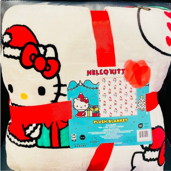 Hello Kitty Plush Christmas Blanket Full/ Queen - Picture 1 of 3